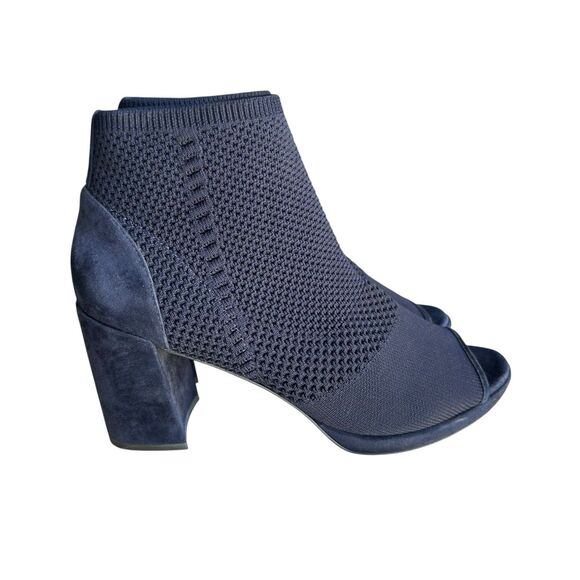 Eileen Fisher Navy Blue Knit Peep-Toe Booties Size 9 - Picture 2 of 9